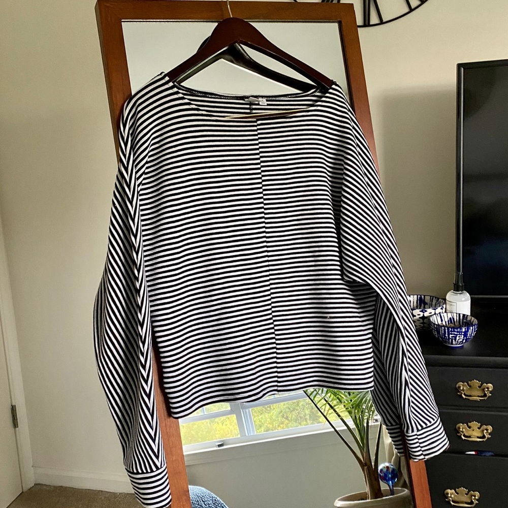 COPY - Stylish black and white striped shirt